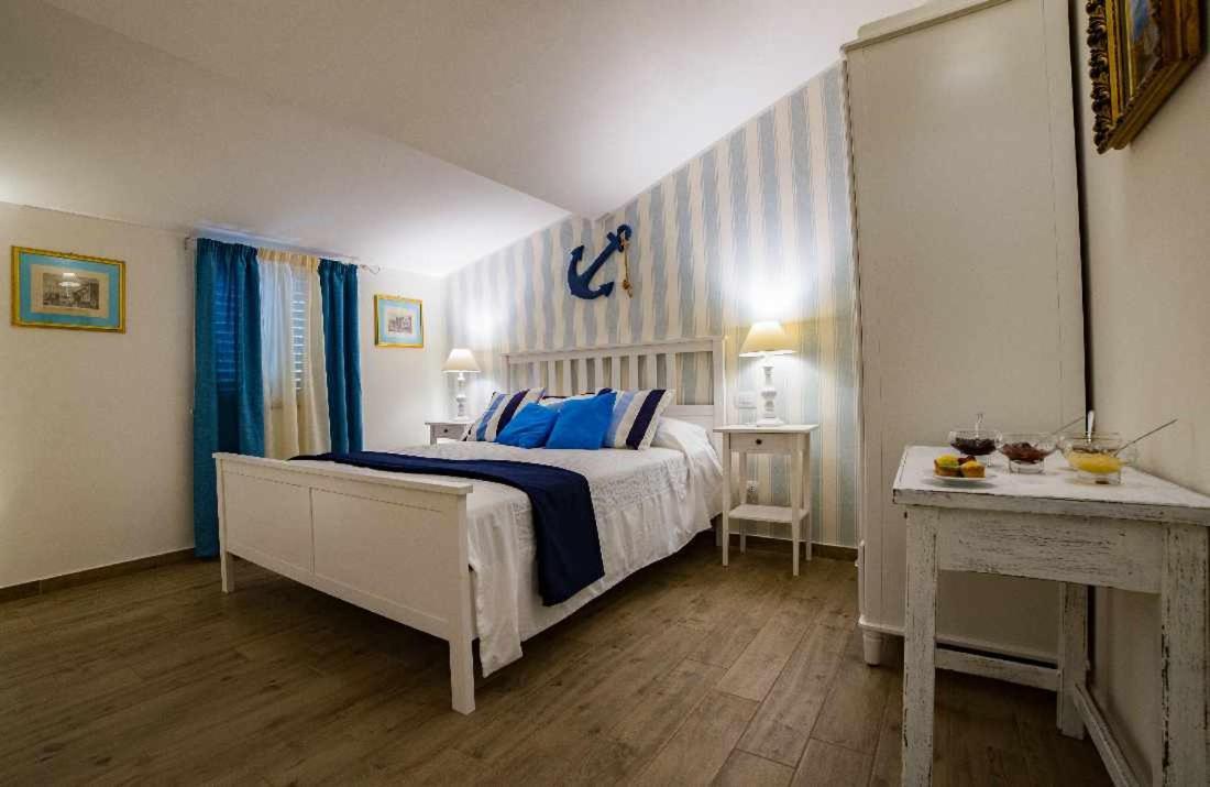 Quattro Torri B&B Santa Teresa Di Riva Exterior foto