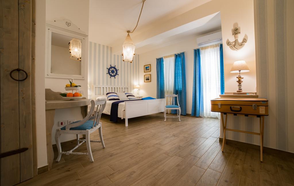Quattro Torri B&B Santa Teresa Di Riva Exterior foto